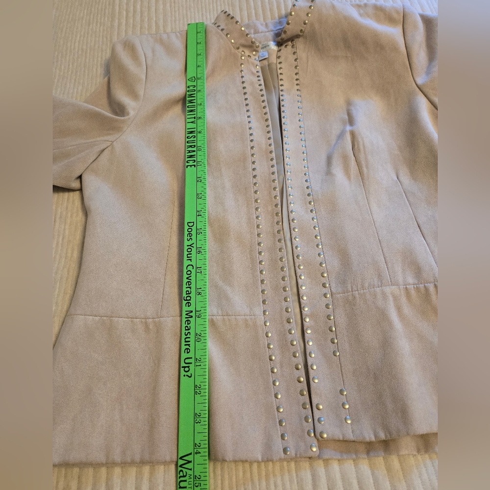 DRESSBARN FAUX SUEDE BEIGE OPEN FRONT JACKET. SIZE XL. - Picture 7 of 10